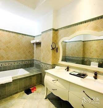 Blue Sky Hotel 煙台市 エクステリア 写真